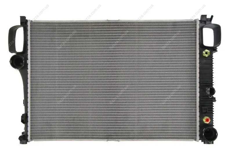 Радиатор охлаждения двигателя nissens 67107A