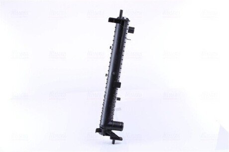 Радіатор охолодження двигуна nissens 67284