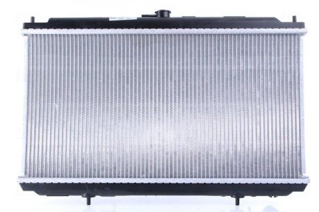 Радиатор охлаждения двигателя nissens 67347A