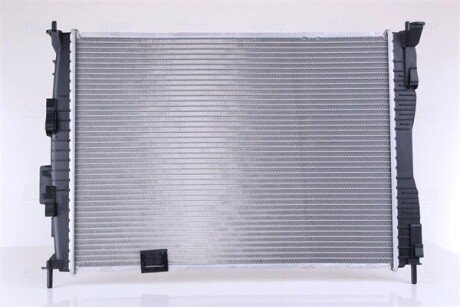 Радиатор охлаждения двигателя nissens 67363