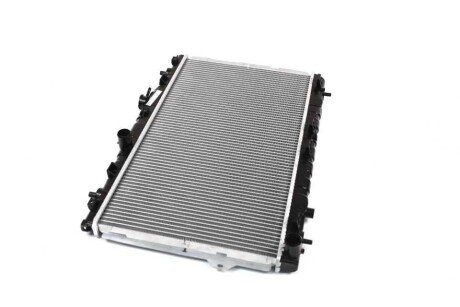 Радиатор охлаждения двигателя nissens 67467