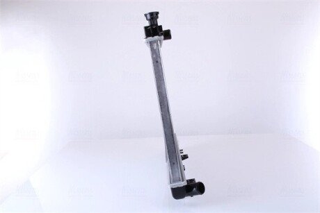 Радиатор охлаждения двигателя nissens 67481