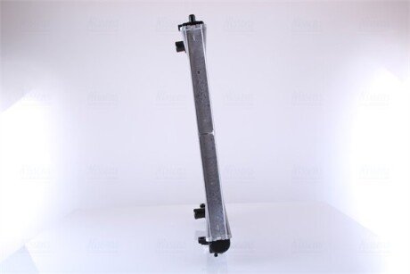 Радиатор охлаждения двигателя nissens 67482