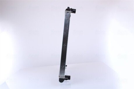 Радиатор охлаждения двигателя nissens 67483