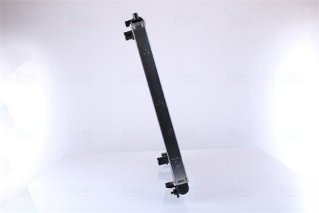 Радиатор охлаждения двигателя nissens 67483