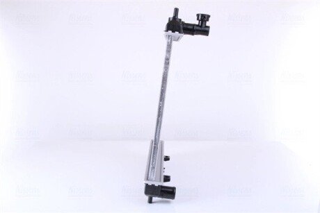 Радиатор охлаждения двигателя nissens 67495