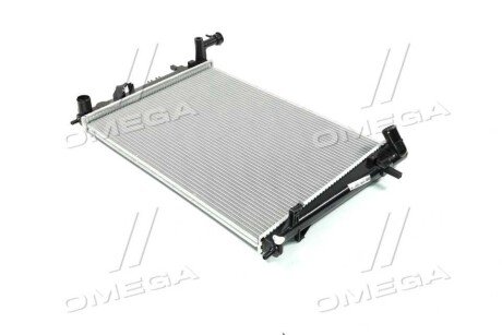 Радиатор охлаждения двигателя nissens 675003