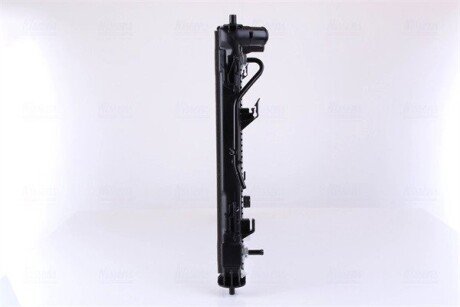 Радиатор охлаждения двигателя nissens 675053