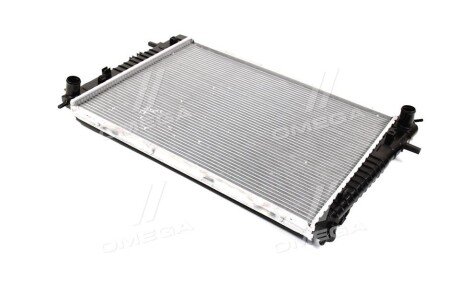 Радіатор охолодження двигуна nissens 67618