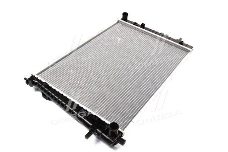 Радіатор охолодження двигуна nissens 67618