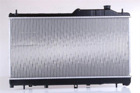 Радіатор охолодження двигуна nissens 67719