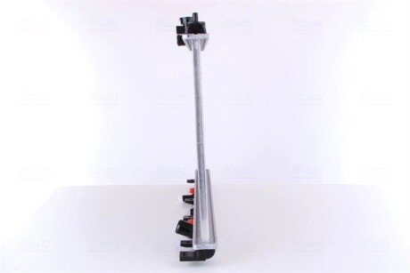 Радиатор охлаждения двигателя nissens 68106