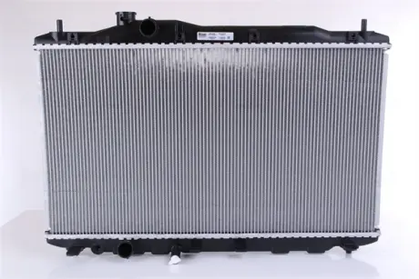 Радіатор охолодження двигуна Nissens 68134A