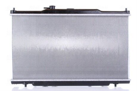 Радиатор охлаждения двигателя nissens 681379