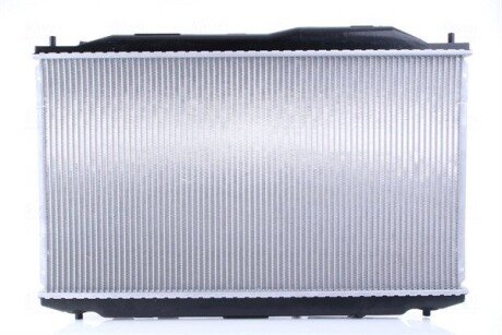 Радиатор охлаждения двигателя nissens 681384