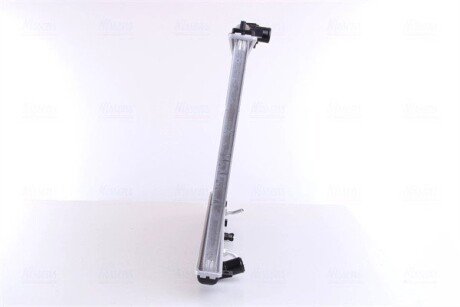 Радиатор охлаждения двигателя nissens 681393