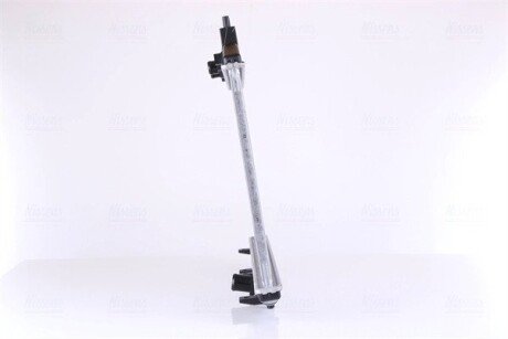 Радиатор охлаждения двигателя nissens 68147