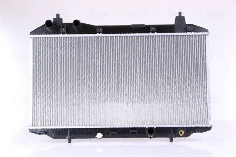 Радиатор охлаждения двигателя nissens 68147 на Хонда Цивик 5d