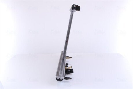 Радиатор охлаждения двигателя nissens 68152