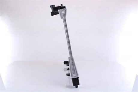 Радиатор охлаждения двигателя nissens 68510