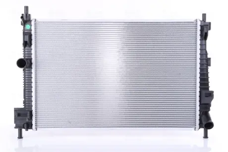 Радіатор охолодження двигуна Nissens 68523