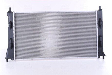 Радиатор охлаждения двигателя nissens 68528