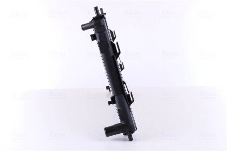 Радиатор охлаждения двигателя nissens 68528