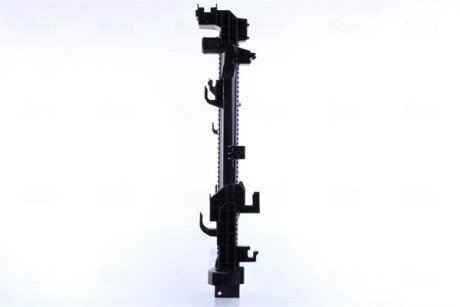 Радиатор охлаждения двигателя nissens 686807