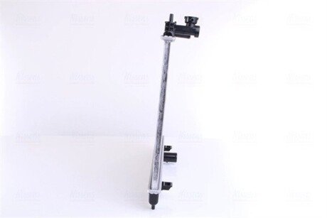 Радиатор охлаждения двигателя nissens 68735