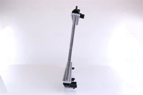 Радіатор охолодження двигуна nissens 68740