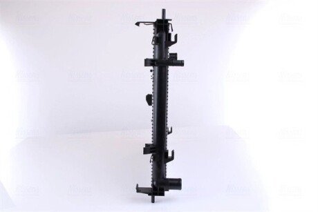 Радіатор охолодження двигуна nissens 68774