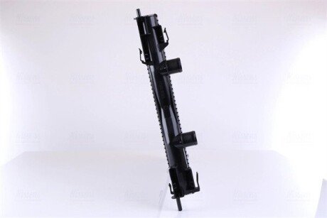 Радиатор охлаждения двигателя nissens 68811