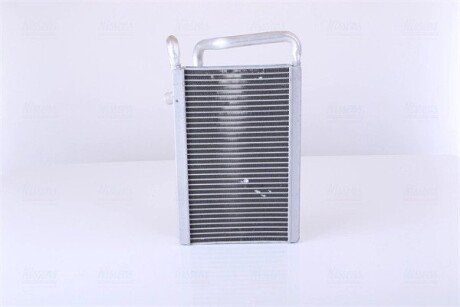 Радиатор охлаждения двигателя nissens 77635