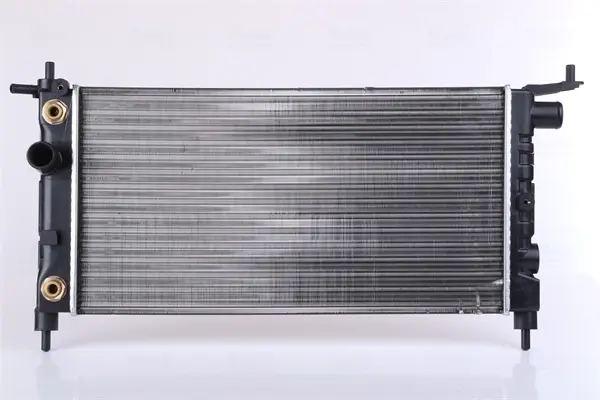 Радиатор охлаждения двигателя nissens 63284