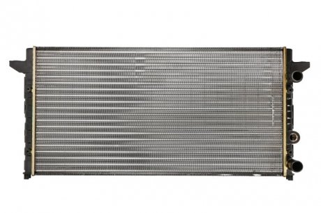 Радіатор охлаждения VW PASSAT B4 (3A, 35I) (93-) 1.6-2.8i (пр-во) nissens 65256