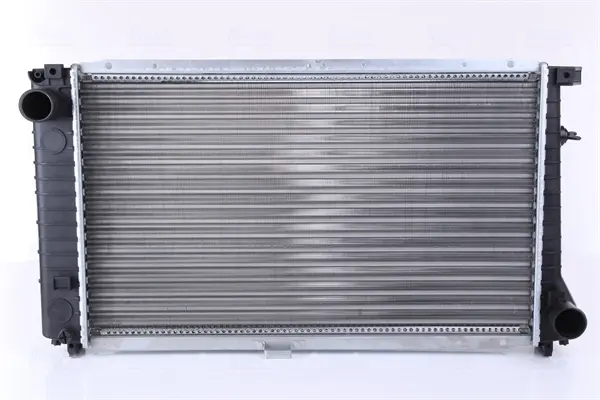 Радіатор інтеркулера Nissens 60744A (фото 1)