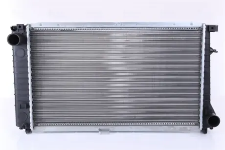 Радиатор интеркулера nissens 60744A Бмв E32