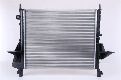 Радіатор охолодження двигуна nissens 63949