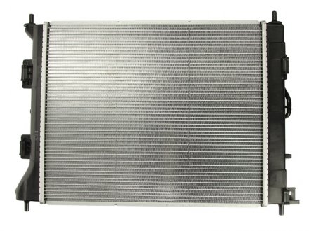 Радіатор охолодження двигуна nissens 67608