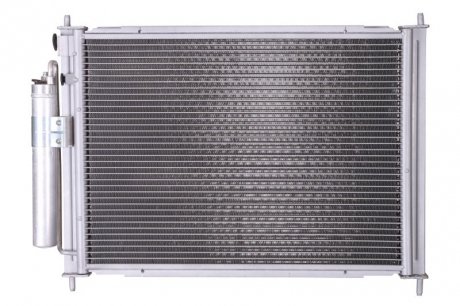 Радіатор охолодження двигуна nissens 68747