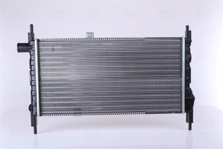 Радіатор інтеркулера nissens 632381