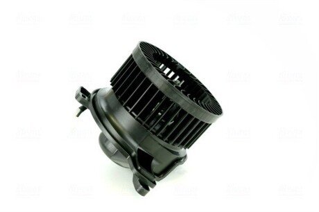 Моторчик (вентилятор) пічки nissens 87048