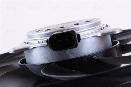 Вентилятор охлаждения радиатора nissens 85727