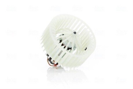 Моторчик (вентилятор) пічки nissens 87402