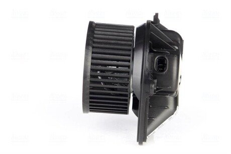 Моторчик (вентилятор) пічки nissens 87174