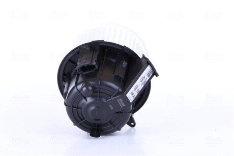 Моторчик (вентилятор) пічки nissens 87293