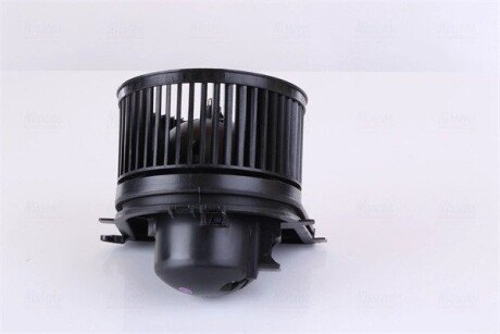 Моторчик (вентилятор) пічки nissens 87386