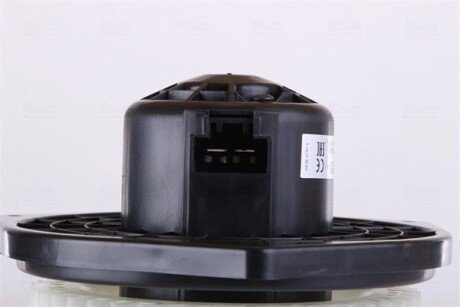 Моторчик (вентилятор) пічки nissens 87755