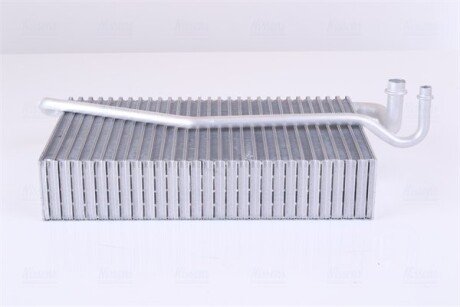 Випарник кондицiонера nissens 92173