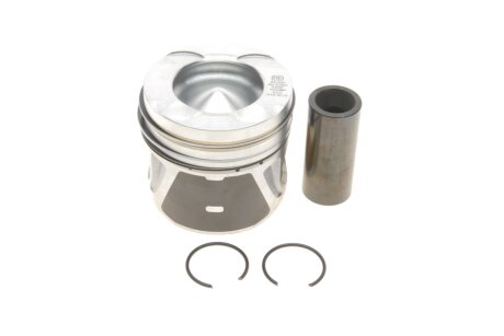 Поршень MB npr 130010001800 на Мерседес Glk x204